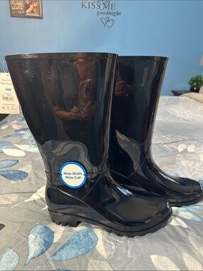 🖤 NWTS Time and Tru Women's Wide Calf Glossy Black Rain Boots Sz 10 wide 🖤